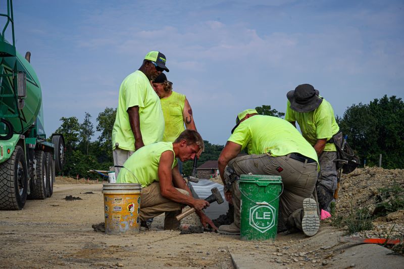 Pouring concrete in heat